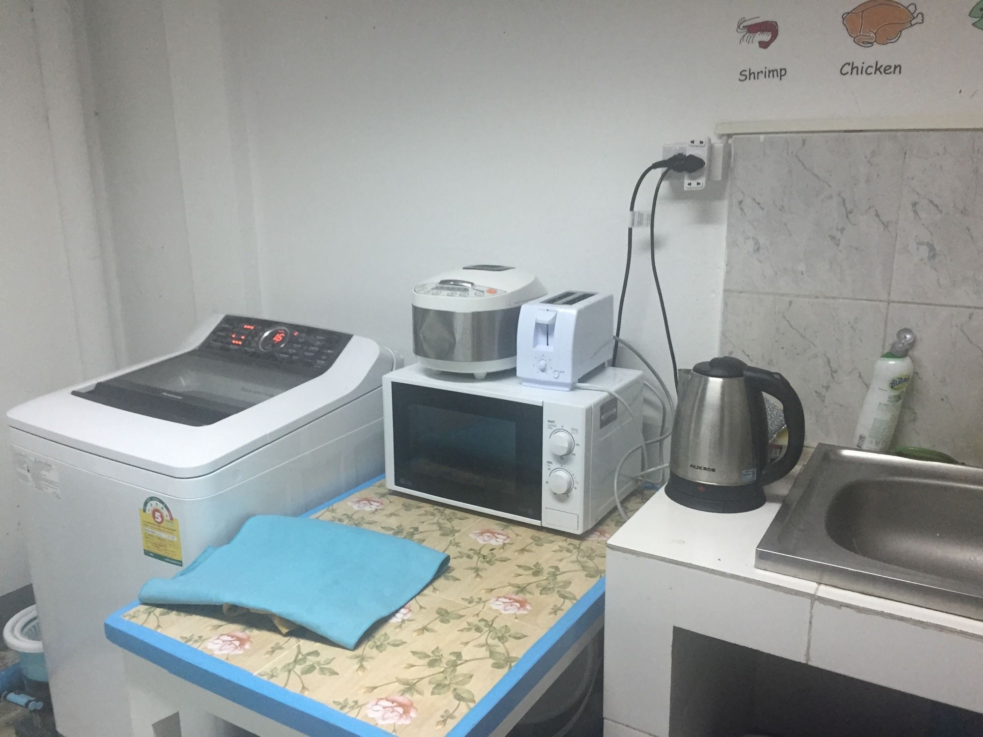 Zoe Hostel 치앙마이 외부 사진